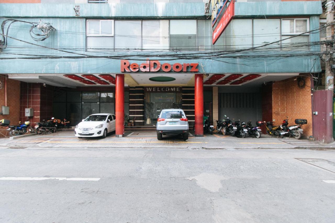 Reddoorz At Winter Hotel Araneta Quezon City Exterior foto