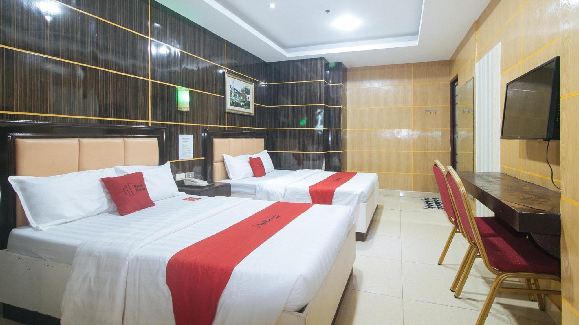 Reddoorz At Winter Hotel Araneta Quezon City Exterior foto