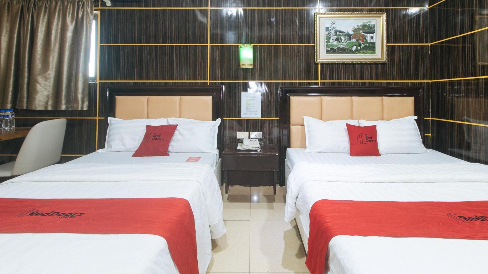 Reddoorz At Winter Hotel Araneta Quezon City Exterior foto