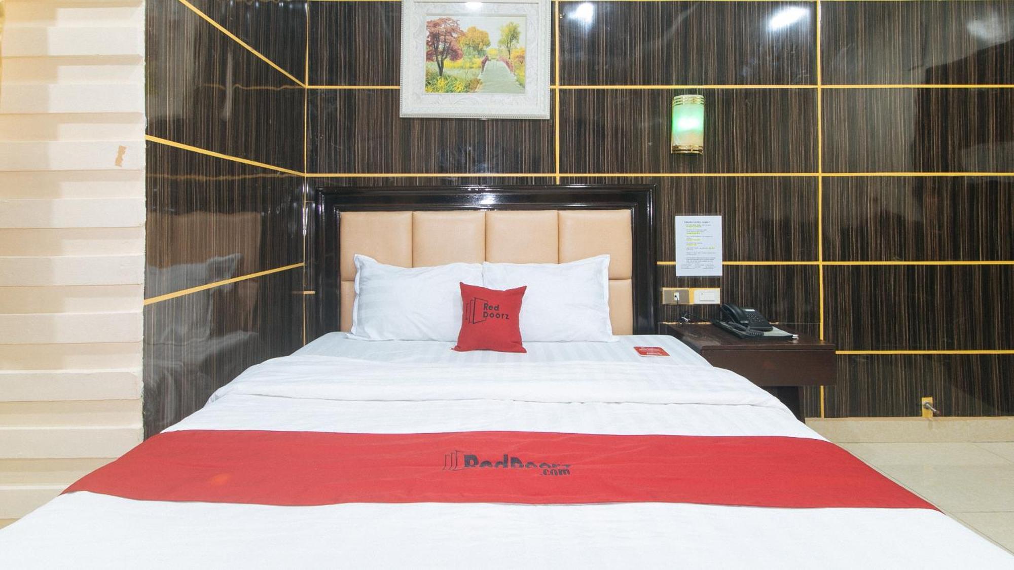 Reddoorz At Winter Hotel Araneta Quezon City Exterior foto