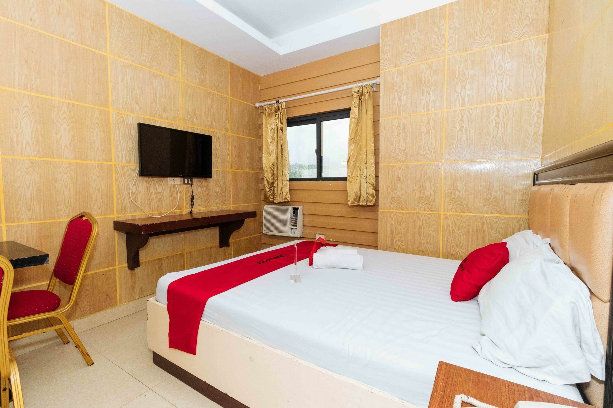 Reddoorz At Winter Hotel Araneta Quezon City Exterior foto